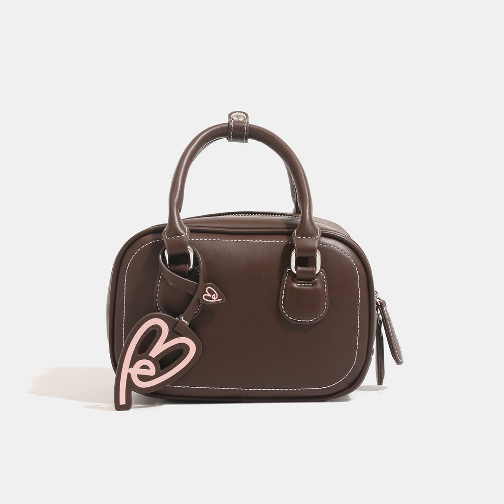Niche Toast Bag Women's Large Capacity Tote Bag Commuting Shoulder Underarm Bag 2024 New Portable Bowling Bag