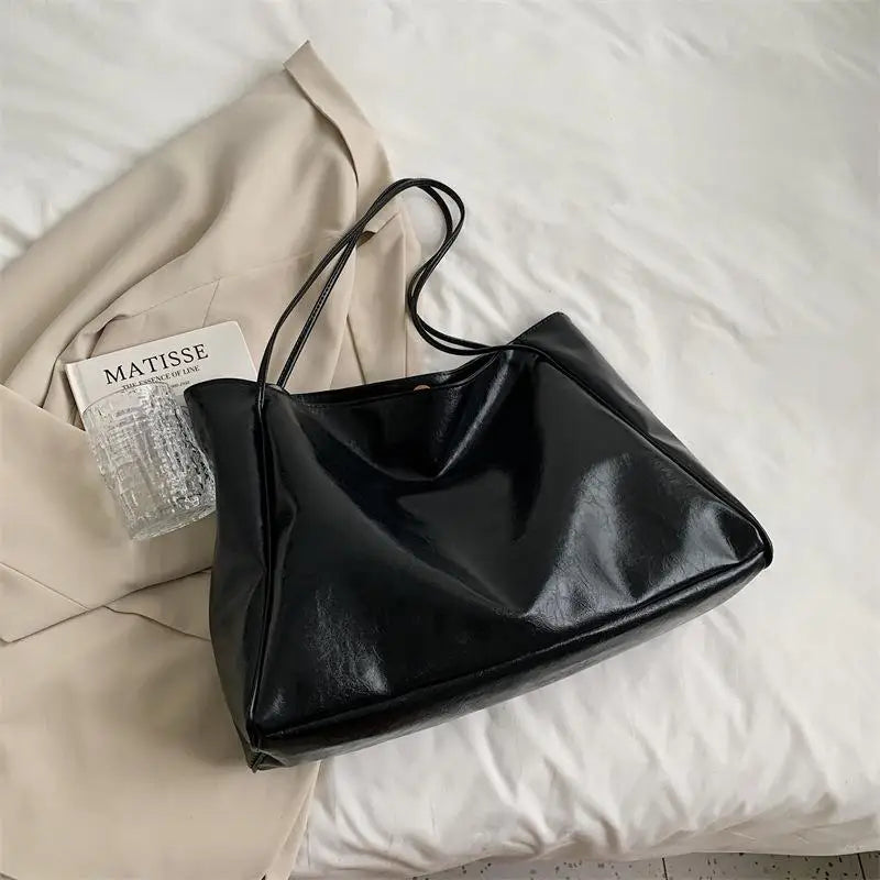Women's Retro PU Leather Bucket Tote Bag – Soft Underarm Shoulder Handbag